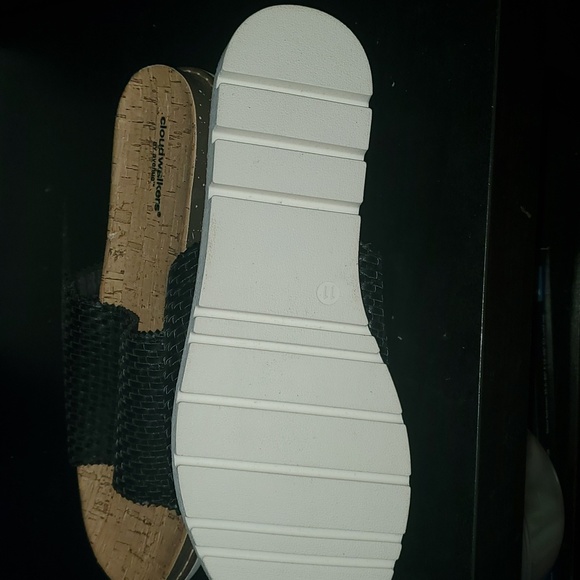 Slides - Picture 4 of 4